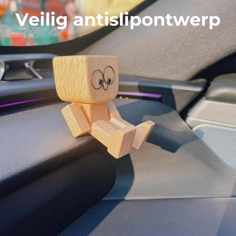 Charmant klein houten schommelfiguurtje met 12 magnetische uitdrukkingen