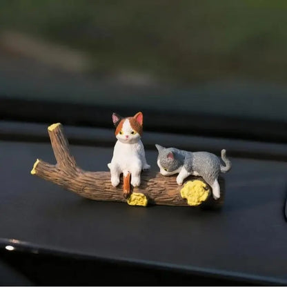 Handgeschilderde mini-kattenbeeldjes voor op je bureau 😺