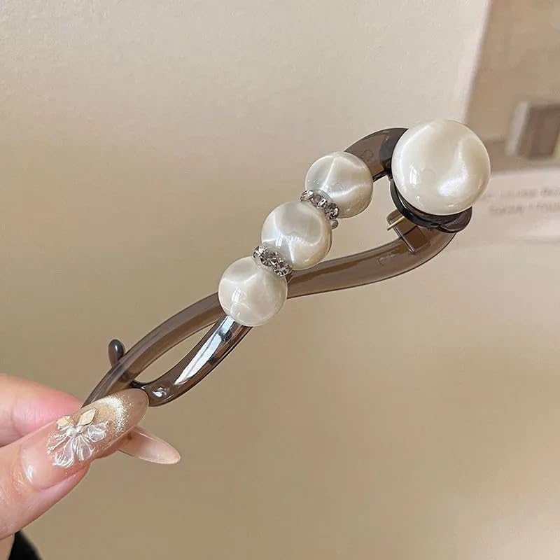 Elegante haarclip met rozen- en parelmotief