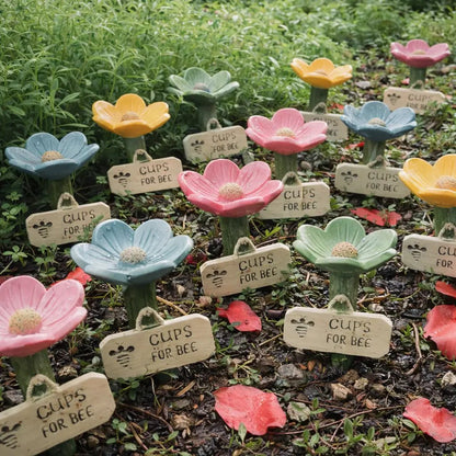 Bloemvormige drinkplaats voor bijen💧