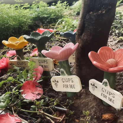 Bloemvormige drinkplaats voor bijen💧