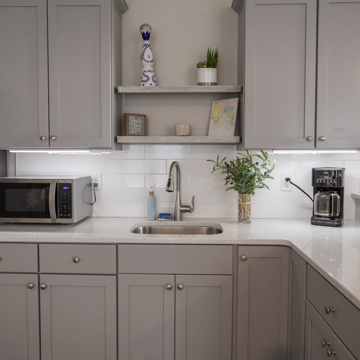 LED-huislamp L - Snelle installatie, bewegingsdetectie, kleurwisseling