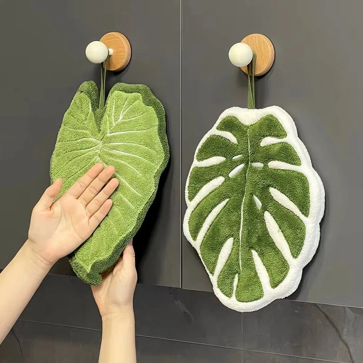 Zijdezachte Microvezelhanddoek met Botanisch Bladmotief - 2 Stuks